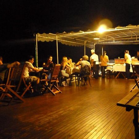 Garden Bay Premium Cruise Hotel Hạ Long Ngoại thất bức ảnh