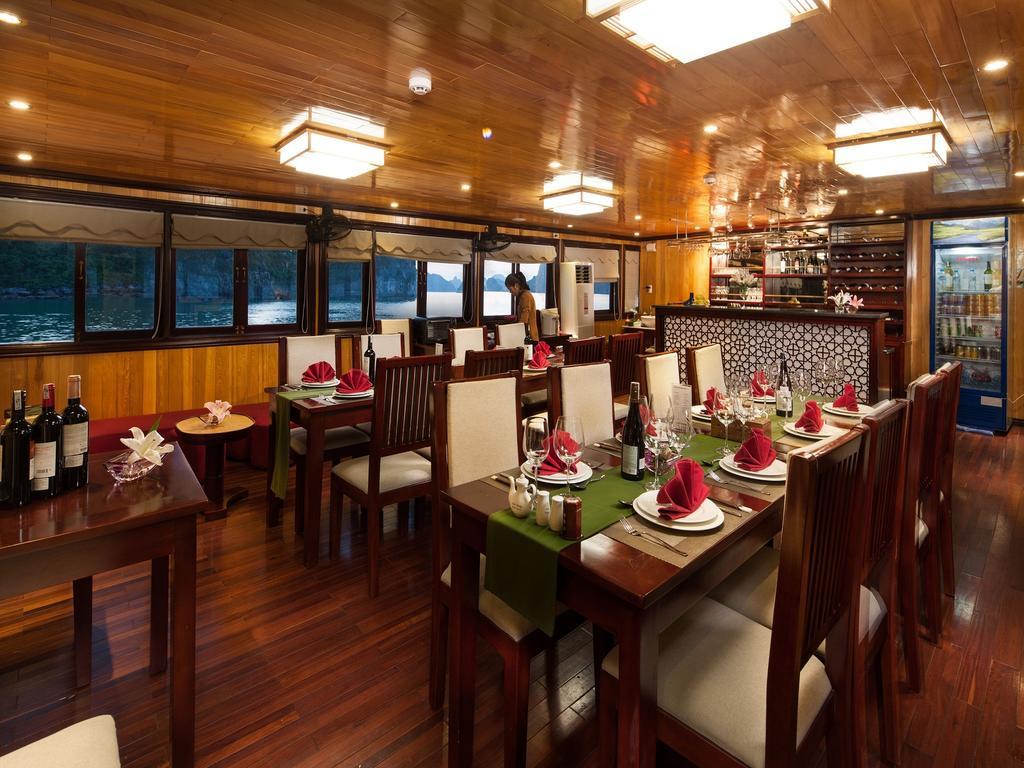 Garden Bay Premium Cruise Hotel Hạ Long Ngoại thất bức ảnh